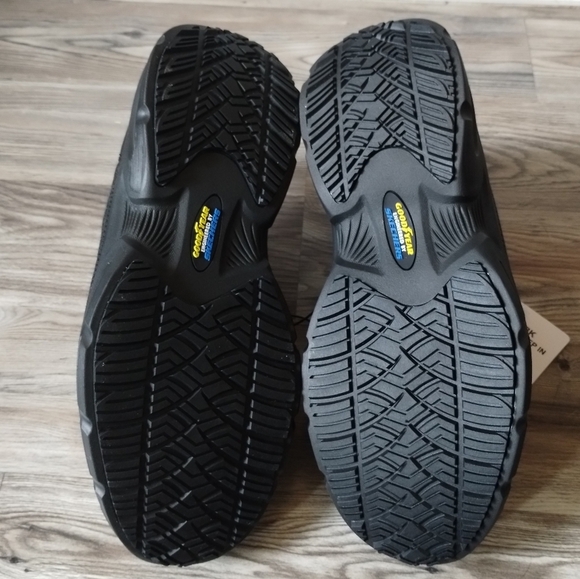 Skechers Goodyear Reese Step In Slip Resistant Shoes Women's - Picture 4 of 5